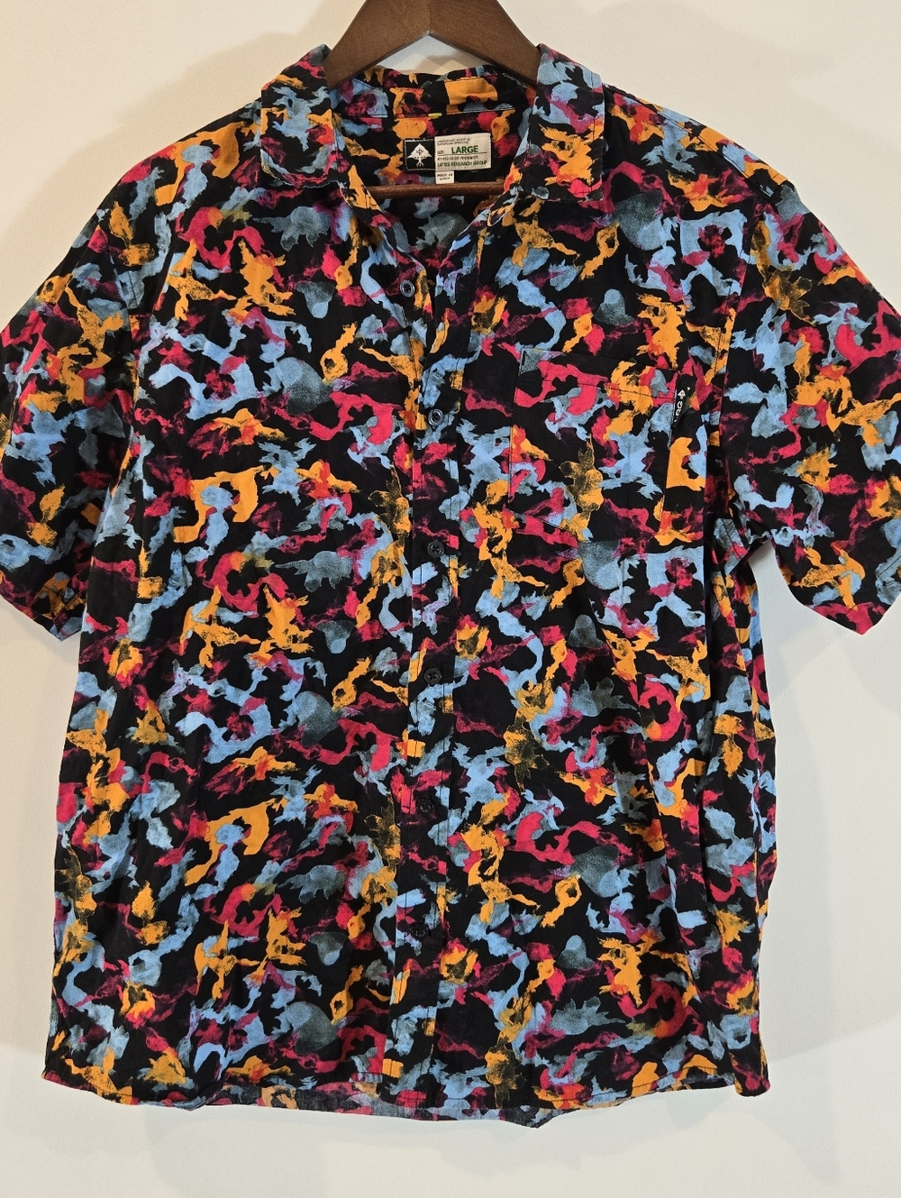 LRG Lifted Research Group Mens Sz L Artsy Button Front Short Sleeve Shirt